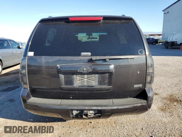 ✅ 2010 Chevrolet Suburban LS • VIN: 1GNUCHE07AR220594 • Lot: 91114965. Wystawiony na Copart z przebiegiem 257 543 mil. Bezpłatny archiwum sprzedaży aukcyjnych z USA i szczegółowy raport historii pojazdu na DreamBid. Zdjęcie 6.