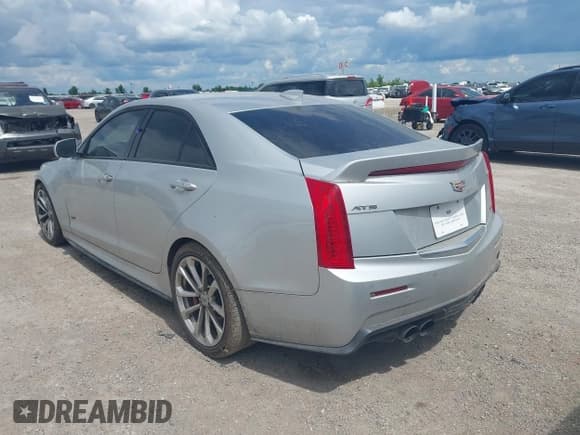 ✅ 2016 Cadillac ATS-V • VIN: 1G6AN5SY9G0100066 • Lot: 42230974. Listed on IAAI with 107,517 mi. Free auction sales archive from the USA and detailed vehicle history report at DreamBid. Image 3.