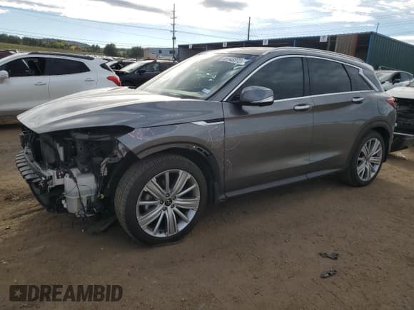 ✅ 2020 Infiniti QX50 Essential • VIN: 3PCAJ5M17LF121194 • Lot: 85143375. Wystawiony na Copart z przebiegiem 28 192 mil. Bezpłatny archiwum sprzedaży aukcyjnych z USA i szczegółowy raport historii pojazdu na DreamBid. Zdjęcie 1.