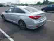 2016 Hyundai Sonata 2.4L z VIN 5NPE24AF1GH409129, wystawiony jako IAAI lot #42497240 z przebiegiem 228 574 mil mil oraz . Historia ofert i sprzedaży dostępna na DreamBid. Obrazek 3.