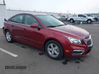 2015 Chevrolet Cruze LT z VIN 1G1PC5SB7F7186811, wystawiony jako IAAI lot #43022371 z przebiegiem 65 744 mil mil oraz . Historia ofert i sprzedaży dostępna na DreamBid. Obrazek 1.