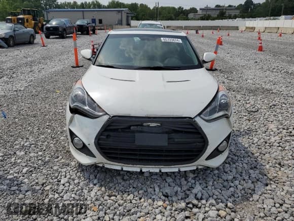 ✅ 2013 Hyundai Veloster Turbo • VIN: KMHTC6AE5DU110473 • Lot: 65723874. Wystawiony na Copart z przebiegiem 159 166 mil. Bezpłatny archiwum sprzedaży aukcyjnych z USA i szczegółowy raport historii pojazdu na DreamBid. Zdjęcie 5.