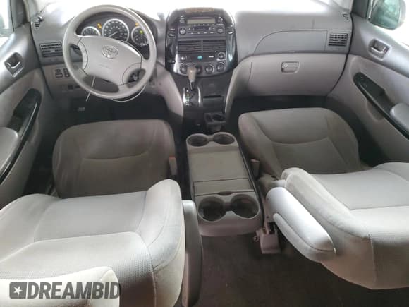 ✅ 2004 Toyota Sienna CE • VIN: 5TDZA23C04S148321 • Lot: 87310235. Wystawiony na Copart z przebiegiem 136 690 mil. Bezpłatny archiwum sprzedaży aukcyjnych z USA i szczegółowy raport historii pojazdu na DreamBid. Zdjęcie 8.