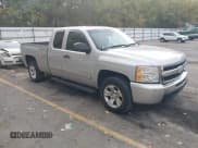 ✅ 2010 Chevrolet Silverado 1500 LS • VIN: 1GCSCREA0AZ144604 • Lot: 43461702. Listed on IAAI with 124,686 mi. Free auction sales archive from the USA and detailed vehicle history report at DreamBid. Image 1.