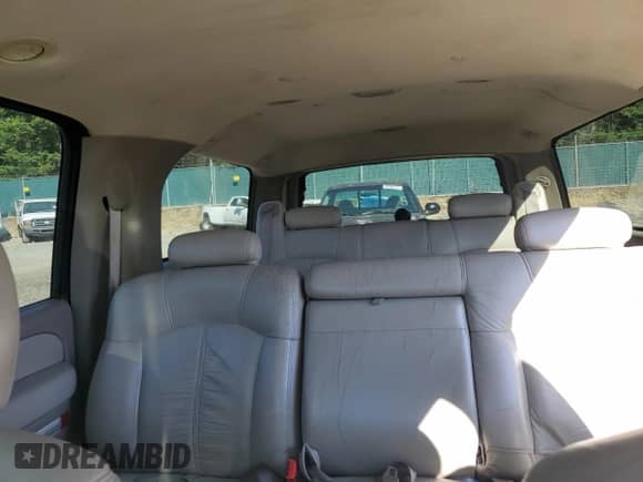 2002 Chevrolet Suburban LT с VIN 1GNFK16Z52J169919, выставлен на аукционе Copart как лот 69862874 с пробегом 271 901 миль миль и Списание • Salvage title. История ставок и продаж доступна на DreamBid. Изображение 10.