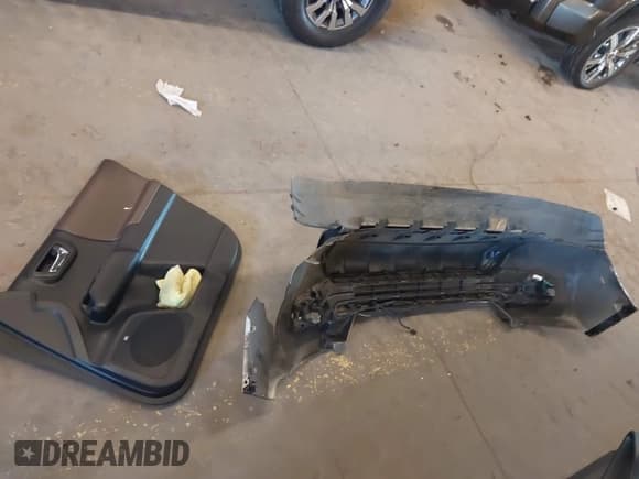 ✅ 2020 Toyota Tacoma Limited • VIN: 3TMGZ5AN0LM296991 • Лот: 41954701. Опубликован ранее на IAAI с пробегом 54 877 миль. Бесплатный доступ к архиву аукционных продаж из США и подробный отчёт об истории автомобиля на DreamBid. Изображение 12.