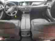 2015 Hyundai Genesis 3.8L z VIN KMHGN4JE0FU067258, wystawiony jako Copart lot #77744124 z przebiegiem 80 317 mil mil oraz Szkoda całkowita • Salvage title. Historia ofert i sprzedaży dostępna na DreamBid. Obrazek 8.