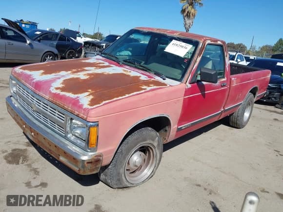 ✅ 1993 Chevrolet S-10 X96 • VIN: 1GCCS14Z6P8163169 • Лот: 41825036. Опубликован ранее на IAAI с пробегом 216 988 миль. Бесплатный доступ к архиву аукционных продаж из США и подробный отчёт об истории автомобиля на DreamBid. Изображение 2.
