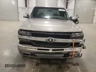 1999 Chevrolet Silverado 2500 LS z VIN 1GCGK29U5XE212688, wystawiony jako Copart lot #51125315 z przebiegiem 155 155 mil mil oraz Szkoda całkowita • Salvage title. Historia ofert i sprzedaży dostępna na DreamBid. Obrazek 5.