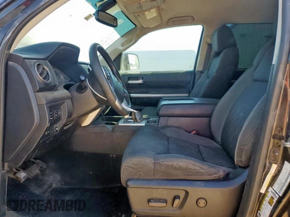✅ 2016 Toyota Tundra SR5 • VIN: 5TFEM5F14GX109456 • Лот: 91632265. Опубликован ранее на Copart с пробегом 217 526 миль. Бесплатный доступ к архиву аукционных продаж из США и подробный отчёт об истории автомобиля на DreamBid. Изображение 7.