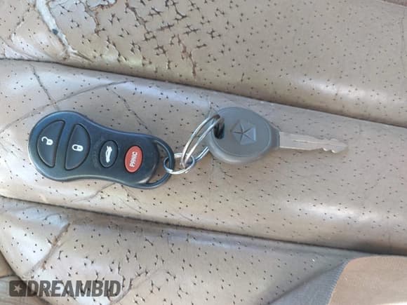 ✅ 2000 Chrysler 300M M • VIN: 2C3HE66G5YH350523 • Lot: 42795060. Wystawiony na IAAI z przebiegiem 124 061 mil. Bezpłatny archiwum sprzedaży aukcyjnych z USA i szczegółowy raport historii pojazdu na DreamBid. Zdjęcie 11.