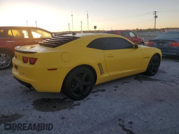 ✅ 2010 Chevrolet Camaro 2LT • VIN: 2G1FC1EV6A9191256 • Лот: 86854405. Опубликован ранее на Copart с пробегом 107 762 миль. Бесплатный доступ к архиву аукционных продаж из США и подробный отчёт об истории автомобиля на DreamBid. Изображение 3.