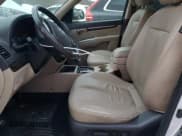 ✅ 2012 Hyundai Santa Fe Limited • VIN: 5XYZKDAG1CG118321 • Lot: 79683134. Listed on Copart with 178,410 mi. Free auction sales archive from the USA and detailed vehicle history report at DreamBid. Image 7.