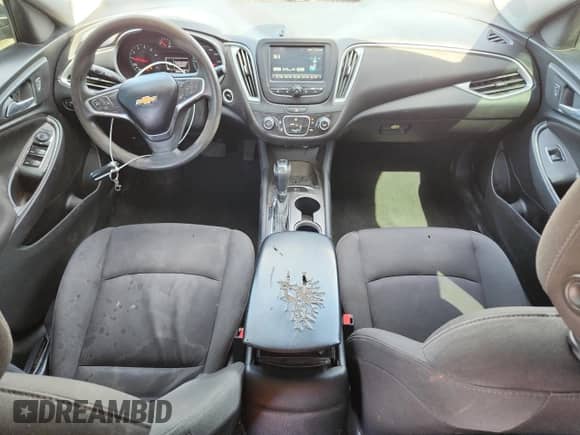 2018 Chevrolet Malibu LS z VIN 1G1ZB5ST7JF188710, wystawiony jako Copart lot #84629295 z przebiegiem 105 452 mil mil oraz Szkoda całkowita • Salvage title. Historia ofert i sprzedaży dostępna na DreamBid. Obrazek 8.