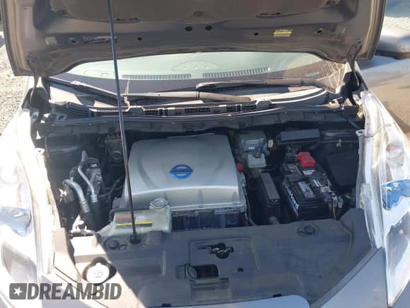 ✅ 2015 Nissan LEAF SL • VIN: 1N4AZ0CP4FC306747 • Lot: 42883370. Listed on IAAI with 67,709 mi. Free auction sales archive from the USA and detailed vehicle history report at DreamBid. Image 10.