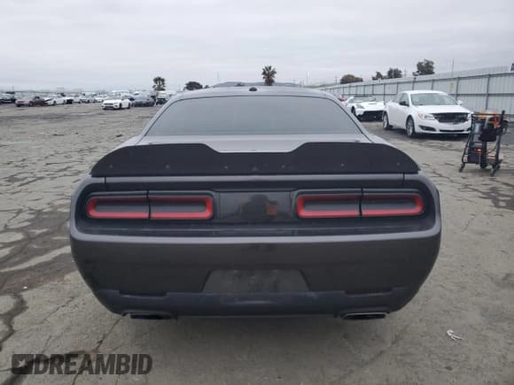 ✅ 2019 Dodge Challenger R/T • VIN: 2C3CDZBT9KH724365 • Lot: 38270764. Wystawiony na Copart z przebiegiem 50 634 mil. Bezpłatny archiwum sprzedaży aukcyjnych z USA i szczegółowy raport historii pojazdu na DreamBid. Zdjęcie 6.