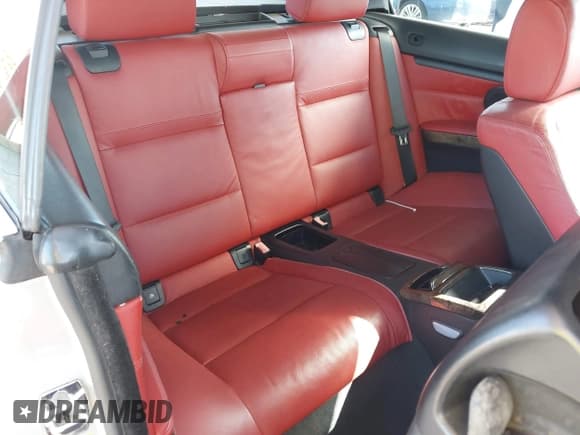 ✅ 2007 BMW 3 Series 328i • VIN: WBAWL13547PX15196 • Лот: 43304941. Опубликован ранее на IAAI с пробегом 153 162 миль. Бесплатный доступ к архиву аукционных продаж из США и подробный отчёт об истории автомобиля на DreamBid. Изображение 8.