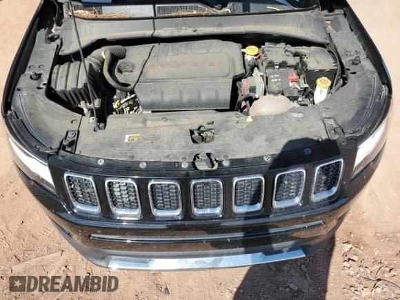 ✅ 2018 Jeep Compass Limited • VIN: 3C4NJDCB9JT433473 • Lot: 82695985. Wystawiony na Copart z przebiegiem 83 526 mil. Bezpłatny archiwum sprzedaży aukcyjnych z USA i szczegółowy raport historii pojazdu na DreamBid. Zdjęcie 12.