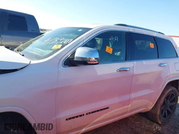 ✅ 2017 Jeep Grand Cherokee Overland • VIN: 1C4RJECG0HC636342 • Лот: 41139209. Опубликован ранее на IAAI с пробегом 145 760 миль. Бесплатный доступ к архиву аукционных продаж из США и подробный отчёт об истории автомобиля на DreamBid. Изображение 14.