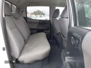 ✅ 2021 Toyota Tacoma SR • VIN: 3TYAX5GNXMT032184 • Lot: 42204429. Wystawiony na IAAI z przebiegiem 60 295 mil. Bezpłatny archiwum sprzedaży aukcyjnych z USA i szczegółowy raport historii pojazdu na DreamBid. Zdjęcie 8.