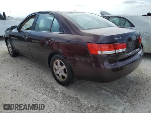 ✅ 2006 Hyundai Sonata GLS • VIN: KMHEU46C26A143064 • Лот: 75920084. Опубликован ранее на Copart с пробегом 215 420 миль. Бесплатный доступ к архиву аукционных продаж из США и подробный отчёт об истории автомобиля на DreamBid. Изображение 2.