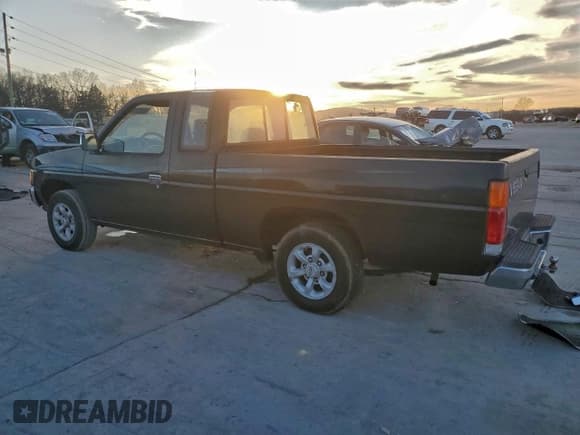 ✅ 1996 Nissan Frontier XE • VIN: 1N6SD16SXTC315836 • Lot: 96333145. Listed on Copart with 155,001 mi. Free auction sales archive from the USA and detailed vehicle history report at DreamBid. Image 2.