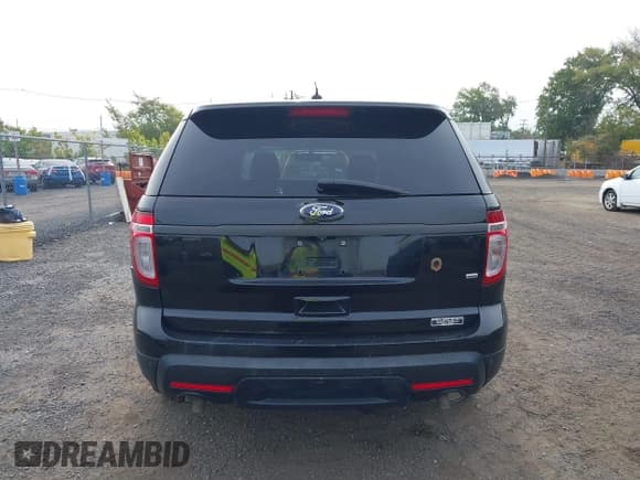 ✅ 2015 Ford Police Interceptor Utility • VIN: 1FM5K8AR0FGB61908 • Лот: 43333545. Опубликован ранее на IAAI с пробегом 287 535 миль. Бесплатный доступ к архиву аукционных продаж из США и подробный отчёт об истории автомобиля на DreamBid. Изображение 16.