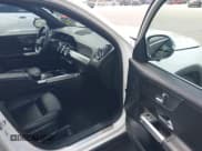 ✅ 2021 Mercedes-Benz GLB 250 • VIN: W1N4M4GB8MW127207 • Лот: 43313430. Опубликован ранее на IAAI с пробегом 71 670 миль. Бесплатный доступ к архиву аукционных продаж из США и подробный отчёт об истории автомобиля на DreamBid. Изображение 5.