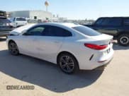 ✅ 2021 BMW 2 Series 228i • VIN: WBA53AK06M7J27877 • Lot: 41956951. Wystawiony na IAAI z przebiegiem 37 321 mil. Bezpłatny archiwum sprzedaży aukcyjnych z USA i szczegółowy raport historii pojazdu na DreamBid. Zdjęcie 3.