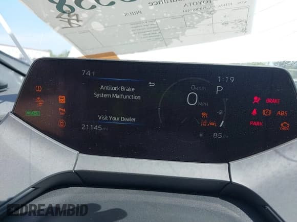 ✅ 2024 Toyota Prius LE • VIN: JTDACAAU5R3016161 • Lot: 42033538. Wystawiony na IAAI z przebiegiem 21 145 mil. Bezpłatny archiwum sprzedaży aukcyjnych z USA i szczegółowy raport historii pojazdu na DreamBid. Zdjęcie 7.