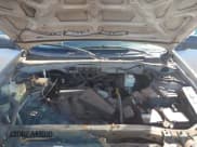 ✅ 2005 Ford Escape XLT • VIN: 1FMYU03155KB92714 • Лот: 43564037. Опубликован ранее на IAAI с пробегом 172 491 миль. Бесплатный доступ к архиву аукционных продаж из США и подробный отчёт об истории автомобиля на DreamBid. Изображение 10.