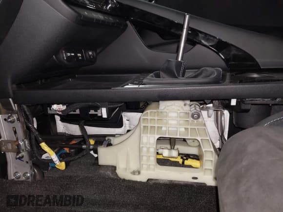 ✅ 2022 Hyundai Elantra • VIN: KMHLW4AK7NU008790 • Лот: 43060959. Опубликован ранее на IAAI с пробегом 28 605 миль. Бесплатный доступ к архиву аукционных продаж из США и подробный отчёт об истории автомобиля на DreamBid. Изображение 19.