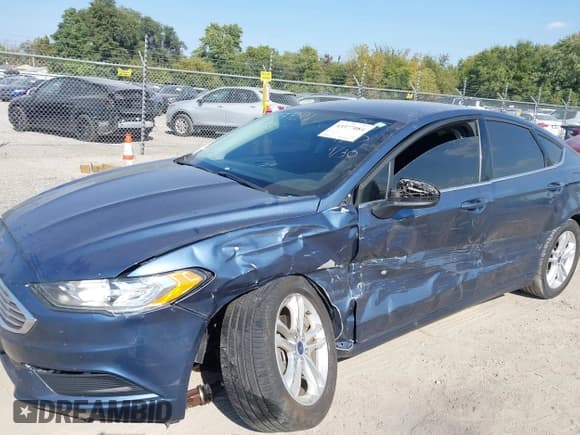 ✅ 2018 Ford Fusion SE • VIN: 3FA6P0H78JR176227 • Lot: 43377084. Listed on IAAI with 93,935 mi. Free auction sales archive from the USA and detailed vehicle history report at DreamBid. Image 6.