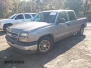 ✅ 2006 Chevrolet Silverado 1500 LS • VIN: 2GCEC13V361353131 • Lot: 43638804. Listed on IAAI with 226,092 mi. Free auction sales archive from the USA and detailed vehicle history report at DreamBid. Image 2.