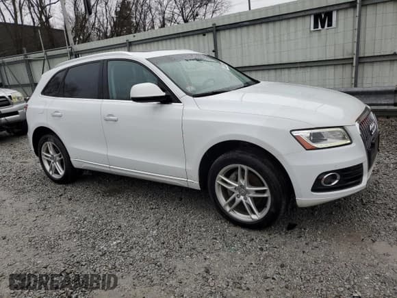 ✅ 2017 Audi Q5 Premium Plus • VIN: WA1L2AFP7HA037273 • Lot: 48401564. Wystawiony na Copart z przebiegiem 170 600 mil. Bezpłatny archiwum sprzedaży aukcyjnych z USA i szczegółowy raport historii pojazdu na DreamBid. Zdjęcie 4.
