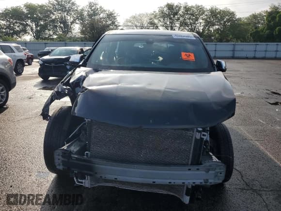 ✅ 2022 Chevrolet Traverse RS • VIN: 1GNERJKW0NJ183024 • Lot: 59904995. Wystawiony na Copart z przebiegiem Nie podano. Bezpłatny archiwum sprzedaży aukcyjnych z USA i szczegółowy raport historii pojazdu na DreamBid. Zdjęcie 5.