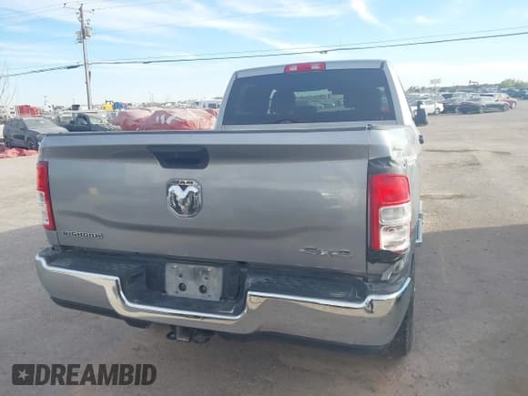 ✅ 2024 Ram 2500 Big Horn • VIN: 3C6UR5DL7RG291587 • Lot: 43842100. Listed on IAAI with 47,481 mi. Free auction sales archive from the USA and detailed vehicle history report at DreamBid. Image 16.