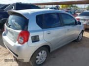 ✅ 2011 Chevrolet Aveo 2LT • VIN: KL1TG6DE9BB231866 • Lot: 42046966. Wystawiony na IAAI z przebiegiem 100 815 mil. Bezpłatny archiwum sprzedaży aukcyjnych z USA i szczegółowy raport historii pojazdu na DreamBid. Zdjęcie 4.