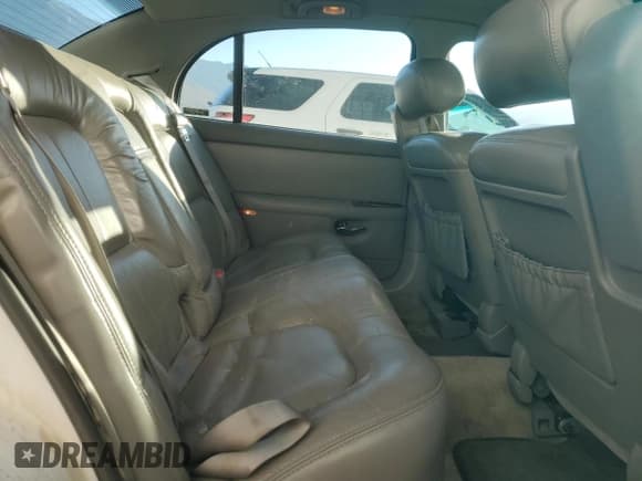 ✅ 1997 Buick Park Avenue • VIN: 1G4CW52K9V4651940 • Lot: 87292555. Wystawiony na Copart z przebiegiem 179 523 mil. Bezpłatny archiwum sprzedaży aukcyjnych z USA i szczegółowy raport historii pojazdu na DreamBid. Zdjęcie 10.