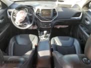 ✅ 2016 Jeep Cherokee Trailhawk • VIN: 1C4PJMBB5GW188426 • Lot: 52907445. Listed on Copart with 115,225 mi. Free auction sales archive from the USA and detailed vehicle history report at DreamBid. Image 8.