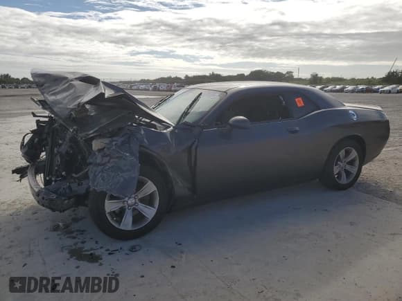 ✅ 2018 Dodge Challenger SXT • VIN: 2C3CDZAG0JH334743 • Lot: 92012645. Listed on Copart with 44,514 mi. Free auction sales archive from the USA and detailed vehicle history report at DreamBid. Image 1.