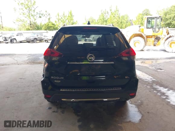 ✅ 2017 Nissan Rogue SL • VIN: JN8AT2MT6HW130793 • Lot: 42710886. Listed on IAAI with 121,159 mi. Free auction sales archive from the USA and detailed vehicle history report at DreamBid. Image 17.