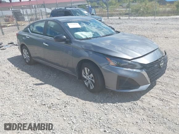 ✅ 2024 Nissan Altima S • VIN: 1N4BL4BV4RN413139 • Lot: 43126647. Wystawiony na IAAI z przebiegiem 7 808 mil. Bezpłatny archiwum sprzedaży aukcyjnych z USA i szczegółowy raport historii pojazdu na DreamBid. Zdjęcie 1.