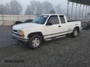 ✅ 1996 Chevrolet Silverado 1500 • VIN: 2GCEK19R2T1160767 • Lot: 82174255. Wystawiony na Copart z przebiegiem 286 446 mil. Bezpłatny archiwum sprzedaży aukcyjnych z USA i szczegółowy raport historii pojazdu na DreamBid. Zdjęcie 1.