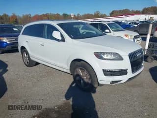 ✅ 2014 Audi Q7 Premium Plus • VIN: WA1LGAFE3ED010646 • Lot: 43465962. Wystawiony na IAAI z przebiegiem 173 799 mil. Bezpłatny archiwum sprzedaży aukcyjnych z USA i szczegółowy raport historii pojazdu na DreamBid. Zdjęcie 1.