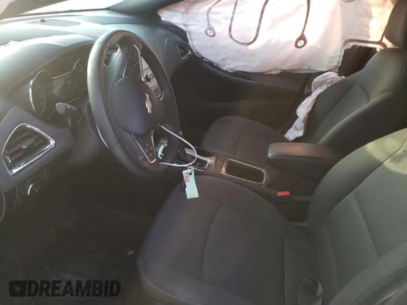 ✅ 2018 Chevrolet Cruze LT • VIN: 3G1BE6SM3JS596849 • Lot: 37908013. Listed on Copart with 94,464 mi. Free auction sales archive from the USA and detailed vehicle history report at DreamBid. Image 7.