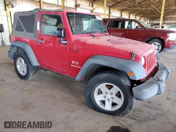 ✅ 2008 Jeep Wrangler X • VIN: 1J4FA24158L650646 • Lot: 87252525. Wystawiony na Copart z przebiegiem 94 611 mil. Bezpłatny archiwum sprzedaży aukcyjnych z USA i szczegółowy raport historii pojazdu na DreamBid. Zdjęcie 4.