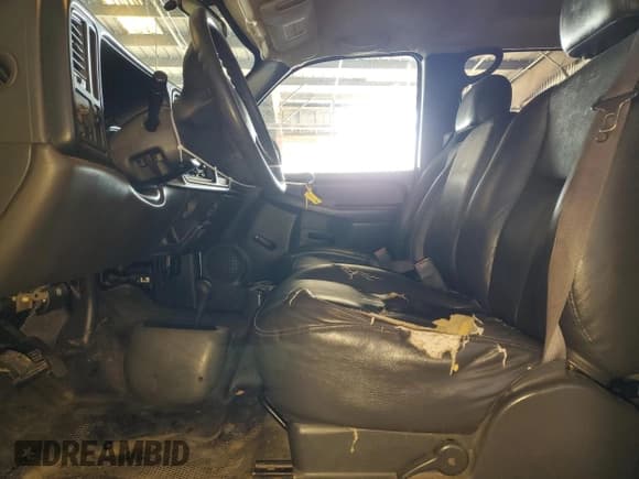 ✅ 2007 Chevrolet Silverado 2500HD LT3 • VIN: 1GCHK23D97F107255 • Лот: 66758015. Опубликован ранее на Copart с пробегом 433 768 миль. Бесплатный доступ к архиву аукционных продаж из США и подробный отчёт об истории автомобиля на DreamBid. Изображение 7.