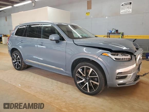 ✅ 2022 Volvo XC90 Inscription Expression • VIN: YV4BR0CZ0N1809120 • Lot: 82233425. Listed on Copart with 74,496 mi. Free auction sales archive from the USA and detailed vehicle history report at DreamBid. Image 4.