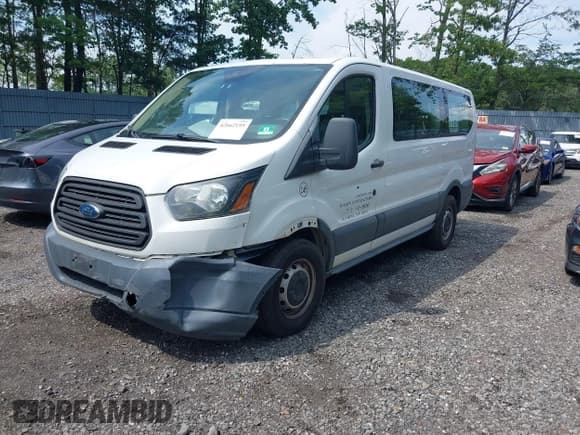 ✅ 2016 Ford Transit XL • VIN: 1FMZK1ZM2GKA45352 • Лот: 42662195. Опубликован ранее на IAAI с пробегом 168 258 миль. Бесплатный доступ к архиву аукционных продаж из США и подробный отчёт об истории автомобиля на DreamBid. Изображение 17.